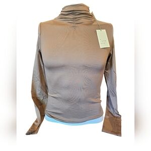 NWT A New Day Seamless Taupe‎ Turtleneck Size Extra Small